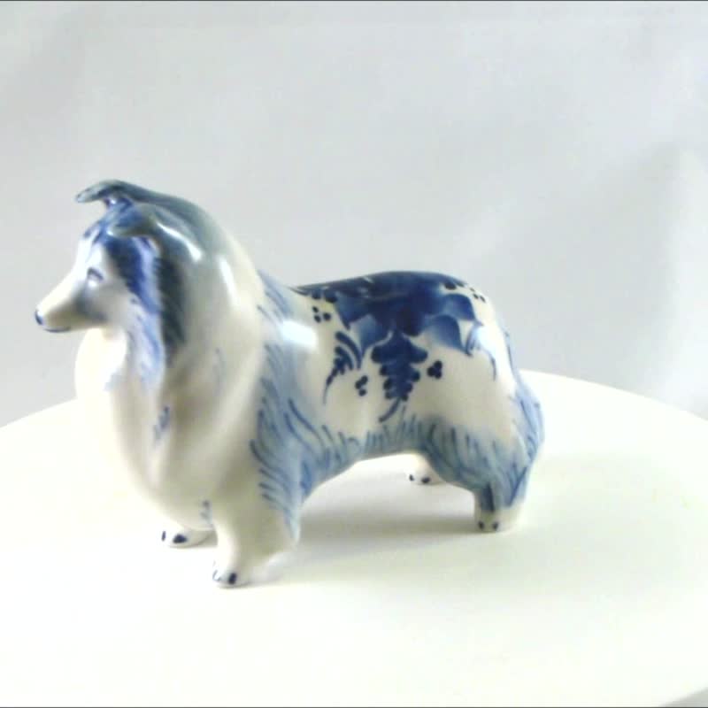 Porcelain statuette Sheltie dog Shetland sheepdog Gzhel - 花瓶/陶器 - 瓷 蓝色