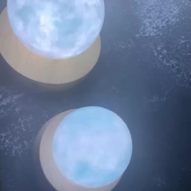手工星球蜡制香薰灯 - 天王星 【Uranus Wax Lamp】 无线充电版 - 灯具/灯饰 - 蜡 蓝色