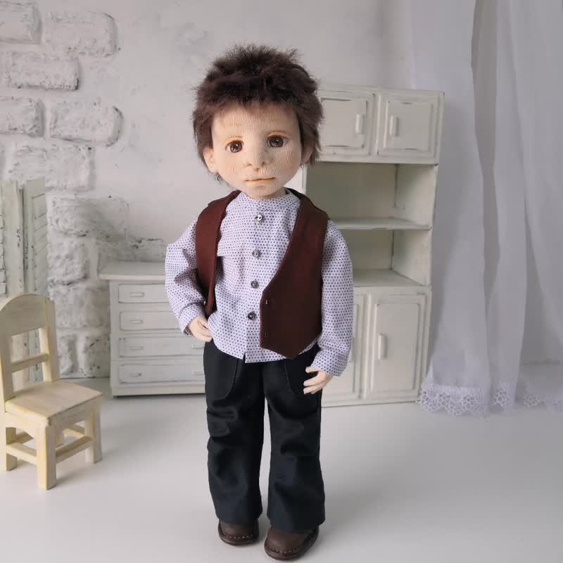 手工制作棕头发男孩娃娃 12.9 英寸。一个艺术娃娃。布娃娃。 - 玩偶/公仔 - 棉．麻 