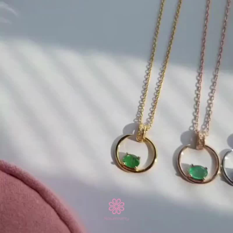 Natural Emerald Pendant and Necklace Silver925. - 项链 - 纯银 绿色